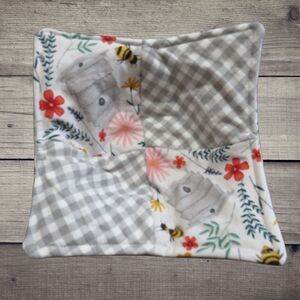 Microwave Bowl Cozy, Patchwork Beehive and Gray Gingham Soup Bowl Cozy
